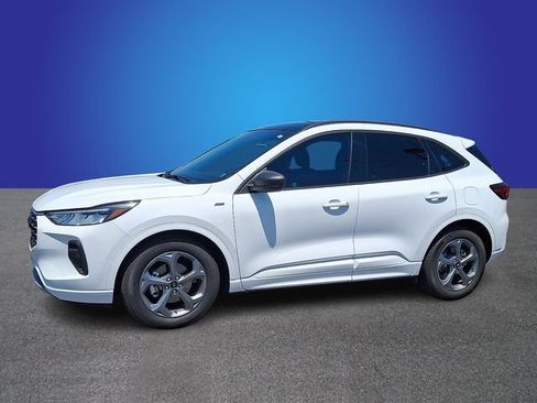 Used 2023 Ford Escape ST-Line w/ Tech Pack #1 FWD image 7