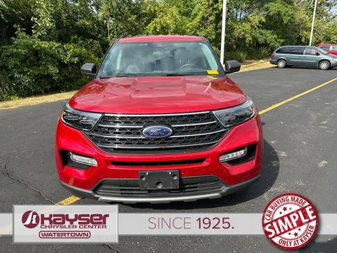 Used 2023 Ford Explorer XLT w/ Equipment Group 202A AWD/4WD image 6