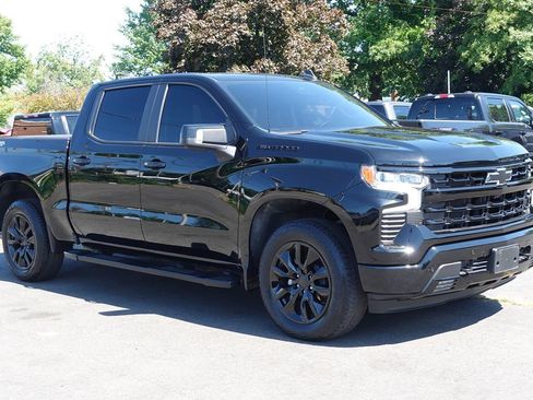 Used 2024 Chevrolet Silverado 1500 RST AWD/4WD image 4