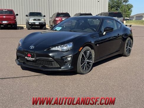 Used 2020 Toyota 86 RWD image 1