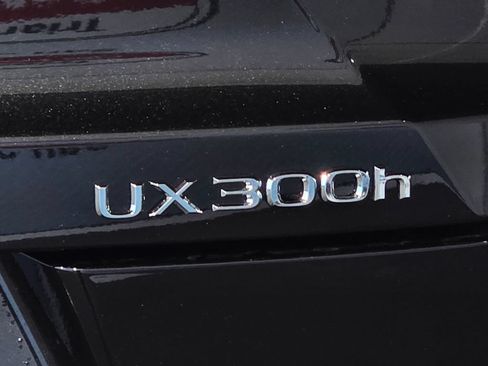 New 2026 Lexus UX 300h FWD image 11