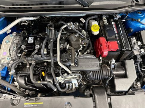 Used 2025 Nissan Sentra SR FWD image 32
