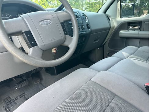 Used 2005 Ford F150 XLT AWD/4WD image 11