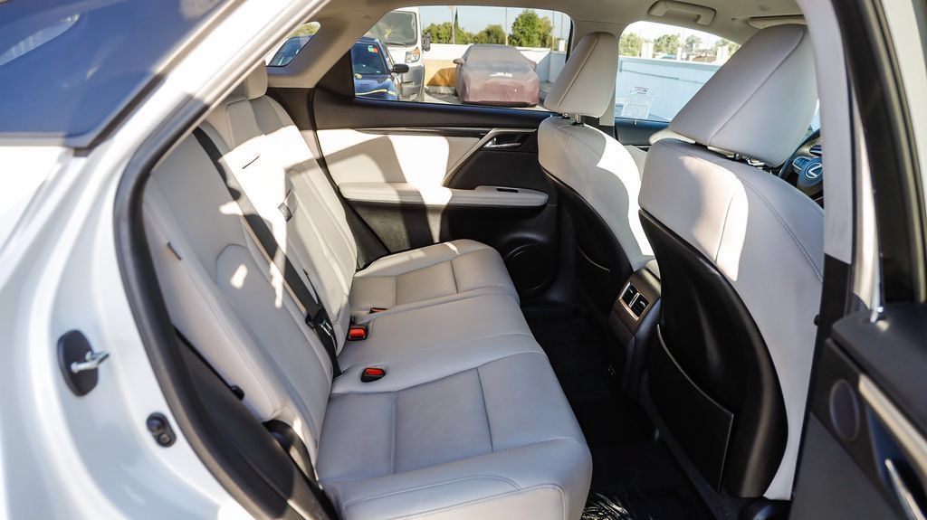 Used 2022 Lexus RX 350 FWD image 19