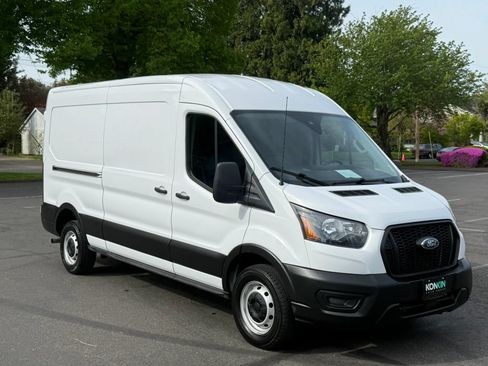 Used 2022 Ford Transit 250 Medium Roof RWD image 8