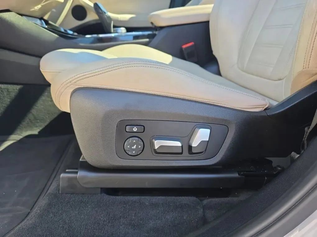 Used 2018 BMW X3 xDrive30i AWD/4WD image 16