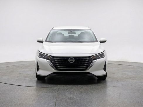 Used 2025 Nissan Sentra S image 2