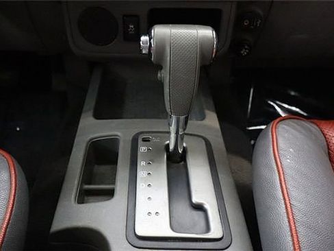 Used 2019 Nissan Frontier SV image 31