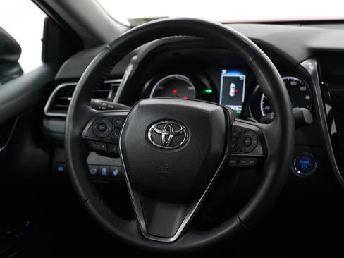 Used 2023 Toyota Camry XLE FWD image 14