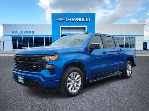 Used 2023 Chevrolet Silverado 1500 Custom AWD/4WD image 1