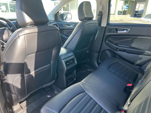 Used 2024 Ford Edge SEL w/ Convenience Package image 16