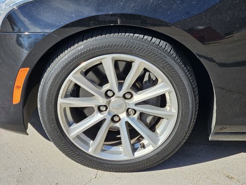 Used 2019 Cadillac CTS Luxury image 11