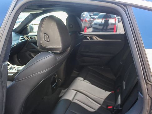 Used 2025 BMW i4 eDrive40 w/ Driving Assistance Package RWD image 17