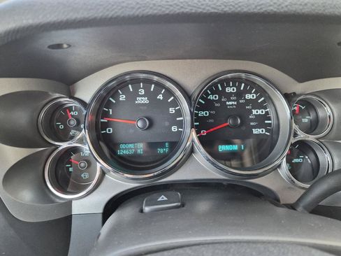 Used 2013 Chevrolet Silverado 2500 LT w/ Z71 Appearance Package AWD/4WD image 12
