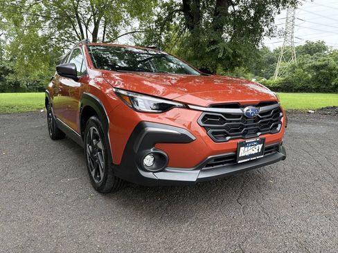 Certified 2024 Subaru Crosstrek 2.5i Limited AWD/4WD image 2
