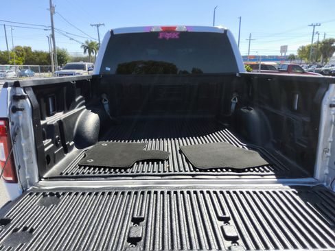 Used 2018 Ford F150 XLT image 5