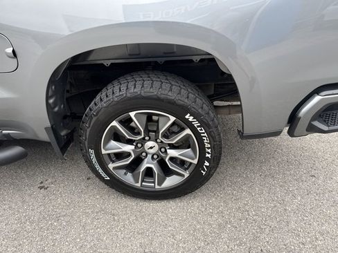 Used 2023 Chevrolet Silverado 1500 RST w/ Z71 Off-Road Package image 8