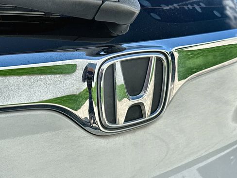 Used 2019 Honda CR-V LX image 16