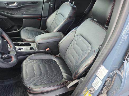 Used 2023 Ford Escape ST-Line Elite w/ Premium Technology Package AWD/4WD image 12