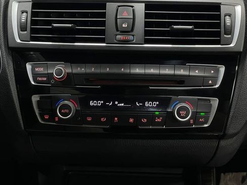 Used 2016 BMW M235i Convertible image 23