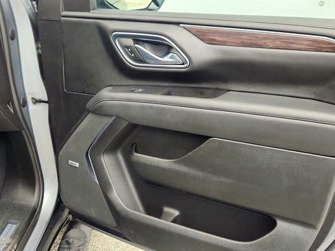 Used 2023 Chevrolet Tahoe Z71 w/ Luxury Package image 29