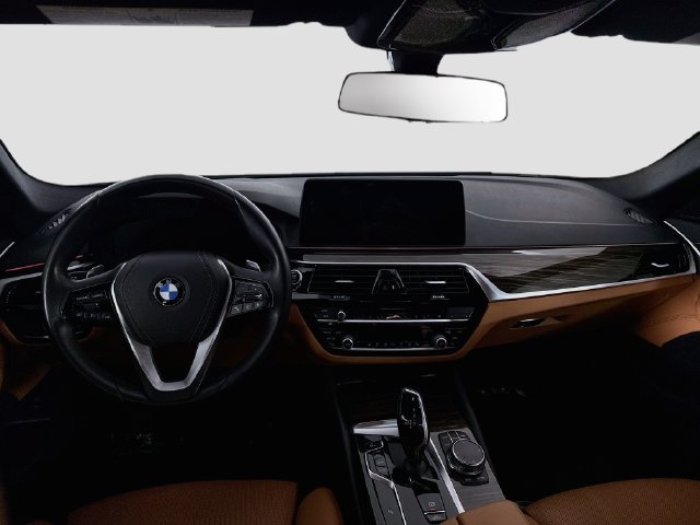 Used 2023 BMW 530i w/ Convenience Package RWD image 16