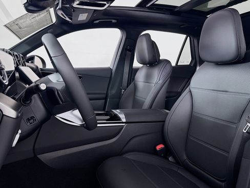 New 2026 Mercedes-Benz GLC 300 image 16