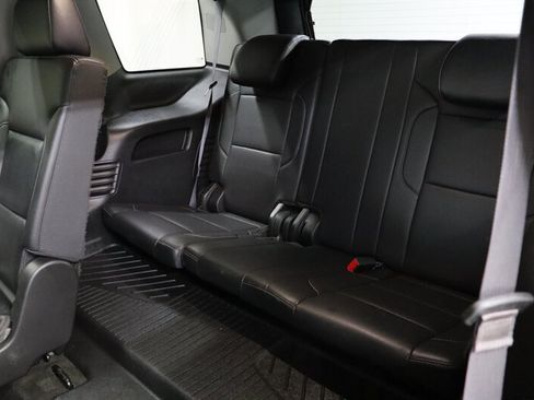 Used 2017 GMC Yukon SLT AWD/4WD image 28
