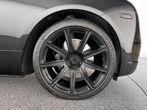 Used 2016 Rolls-Royce Dawn image 37