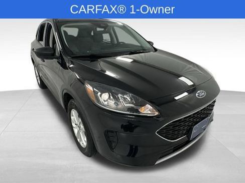 Used 2022 Ford Escape SE w/ Cold Weather Package image 1