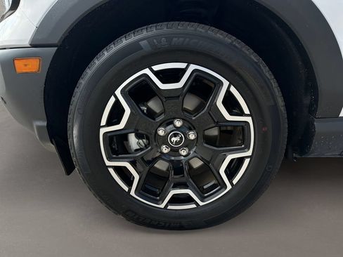 Used 2025 Ford Bronco Sport Outer Banks w/ Outer Banks Tech Package+ AWD/4WD image 10