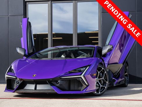 Used 2024 Lamborghini Revuelto image 2