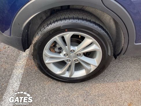 Used 2023 Buick Encore GX Preferred w/ Cold Weather Comfort Package AWD/4WD image 29