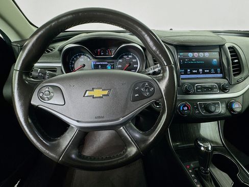 Used 2018 Chevrolet Impala LT FWD image 11