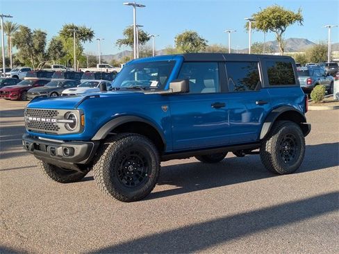 New 2026 Ford Bronco Badlands image 2