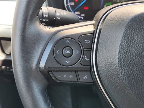 Used 2024 Toyota RAV4 XLE Premium image 32