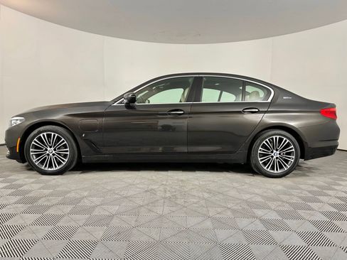 Used 2018 BMW 530e xDrive AWD/4WD image 17