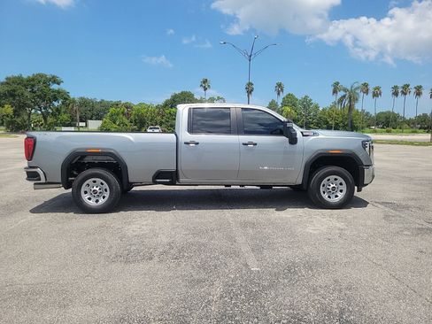 Used 2025 GMC Sierra 3500 Pro AWD/4WD image 5