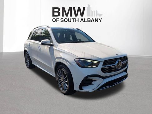 Used 2024 Mercedes-Benz GLE 450e 4MATIC image 1