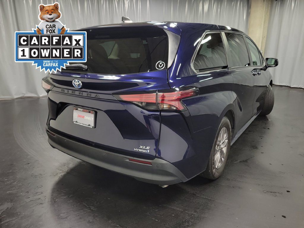 Used 2022 Toyota Sienna XLE FWD image 8