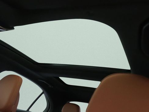 New 2026 Mercedes-Benz C 300 Sedan image 9