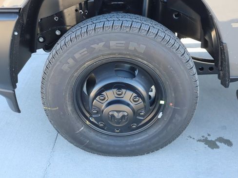 New 2026 RAM 3500 Tradesman image 17