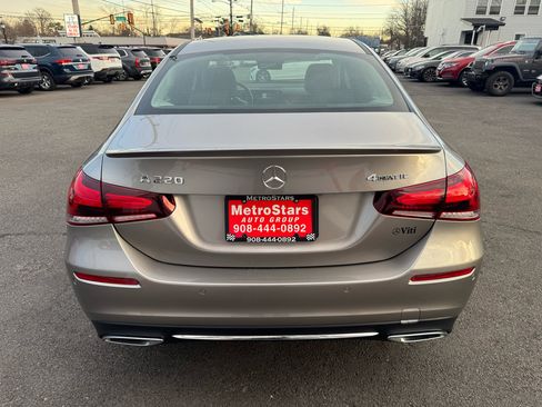 Used 2019 Mercedes-Benz A 220 4MATIC image 6