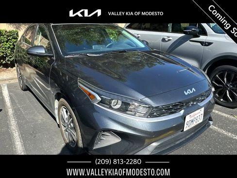 Used 2023 Kia Forte LXS w/ LXS Technology Package FWD image 1