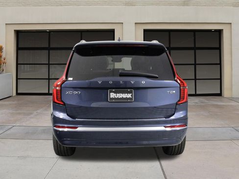 New 2026 Volvo XC90 T8 Ultra w/ Protection Package Premier AWD/4WD image 4