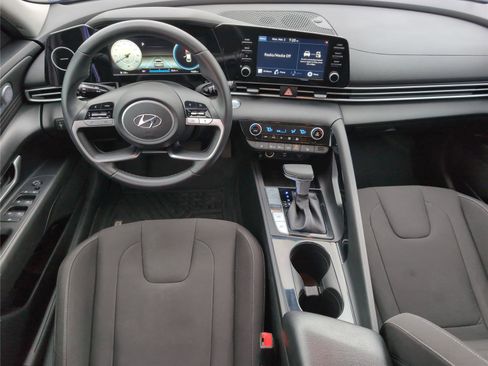 Used 2021 Hyundai Elantra SEL w/ Convenience + Premium Package image 31