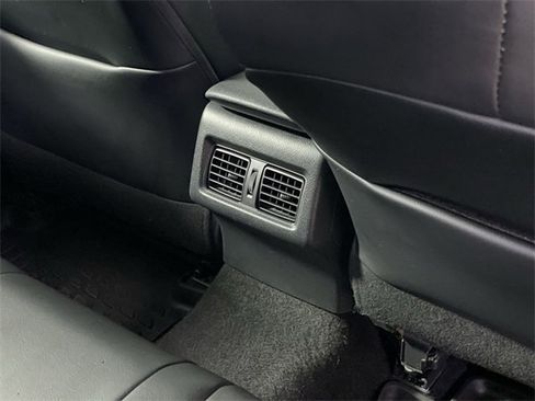 Used 2021 Toyota Camry XSE image 28