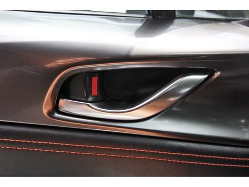 Used 2023 MAZDA MX-5 Miata Grand Touring RWD image 18
