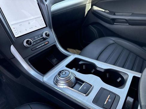 Used 2022 Ford Edge SEL w/ Convenience Package image 25