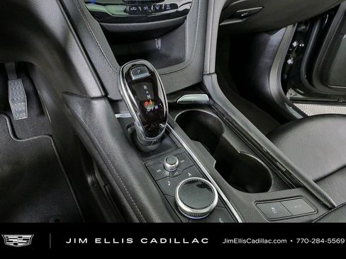 Certified 2023 Cadillac XT5 Premium Luxury w/ Technology Package FWD image 17
